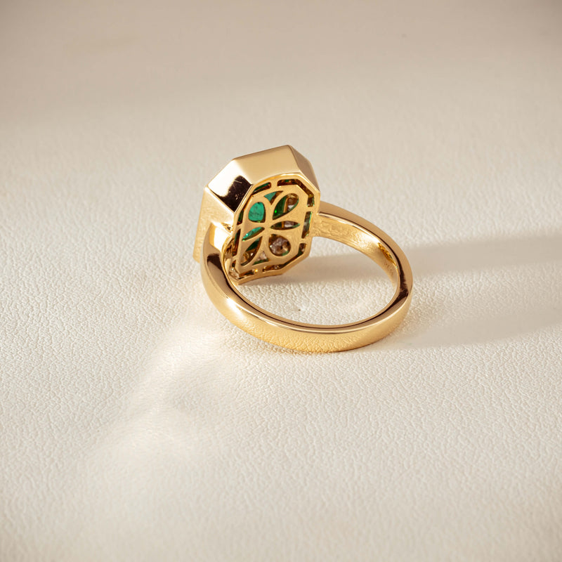 18ct Yellow Gold 2.26ct Emerald & Diamond Halo Ring