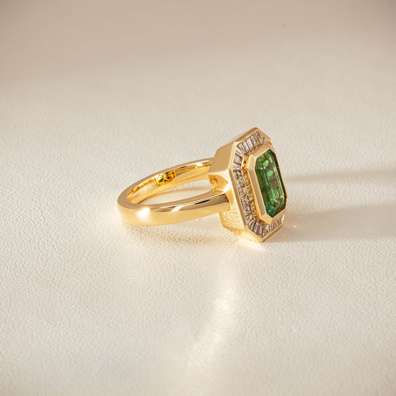 18ct Yellow Gold 2.26ct Emerald & Diamond Halo Ring