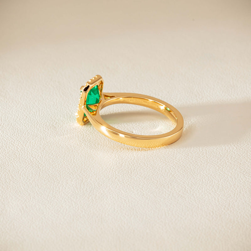 18ct Yellow Gold 1.38ct Emerald & Diamond Nina Ring