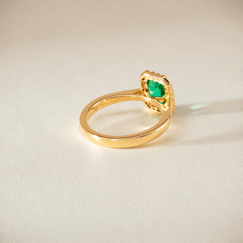 18ct Yellow Gold 1.38ct Emerald & Diamond Nina Ring