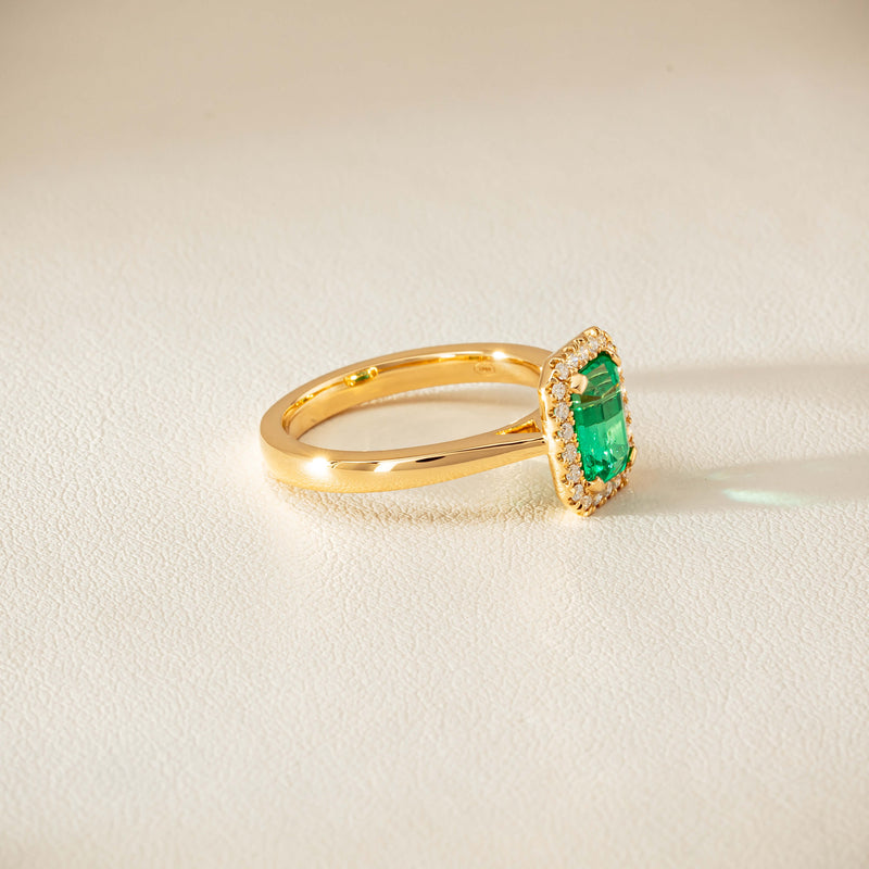 18ct Yellow Gold 1.38ct Emerald & Diamond Nina Ring