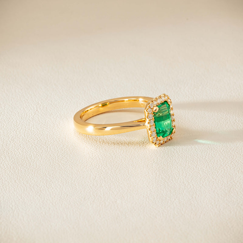 18ct Yellow Gold 1.38ct Emerald & Diamond Nina Ring