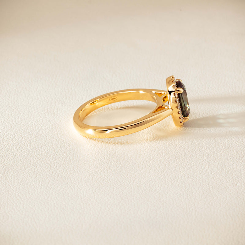 18ct Yellow Gold 2.37ct Green Sapphire & Diamond Nina Ring