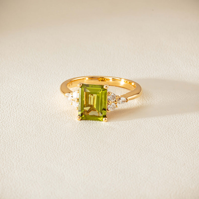 18ct Yellow Gold 2.20ct Peridot & Diamond Oriana Ring