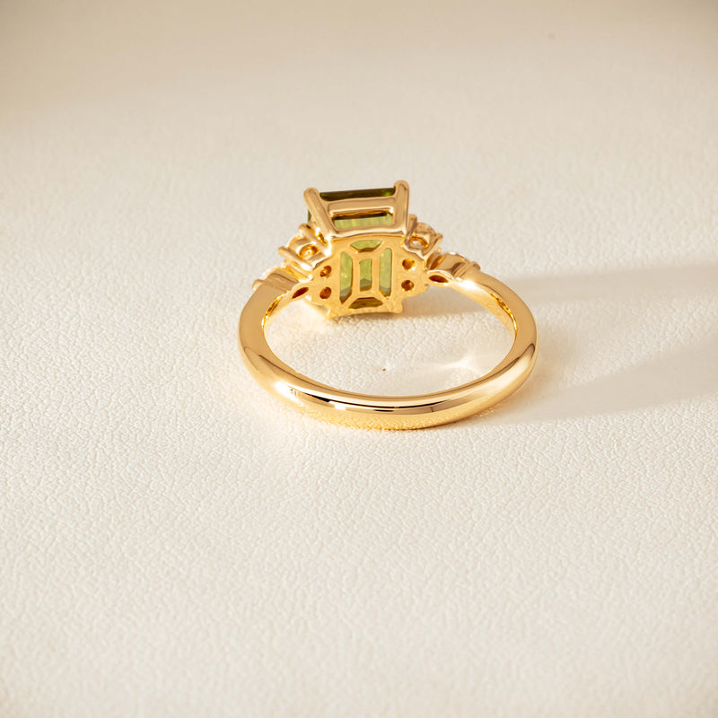 18ct Yellow Gold 2.20ct Peridot & Diamond Oriana Ring