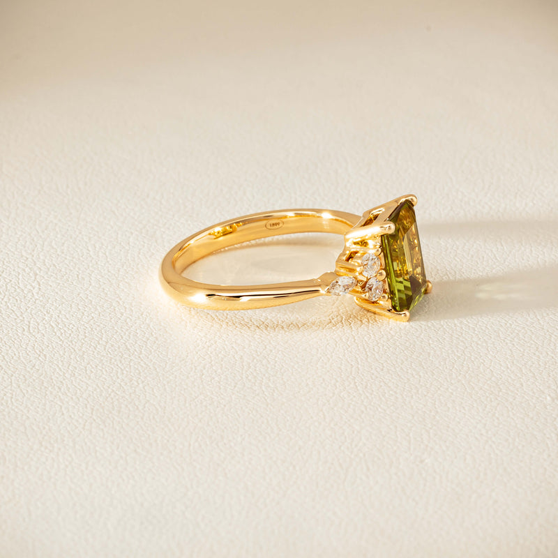 18ct Yellow Gold 2.20ct Peridot & Diamond Oriana Ring