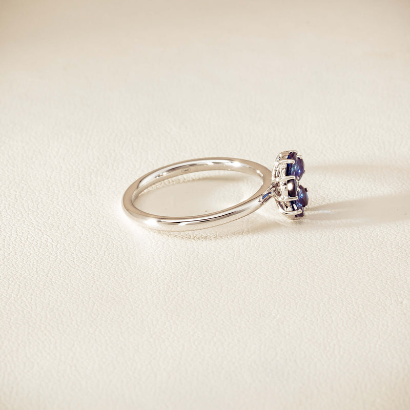 18ct White Gold Sapphire & Diamond Forget-Me-Not Ring