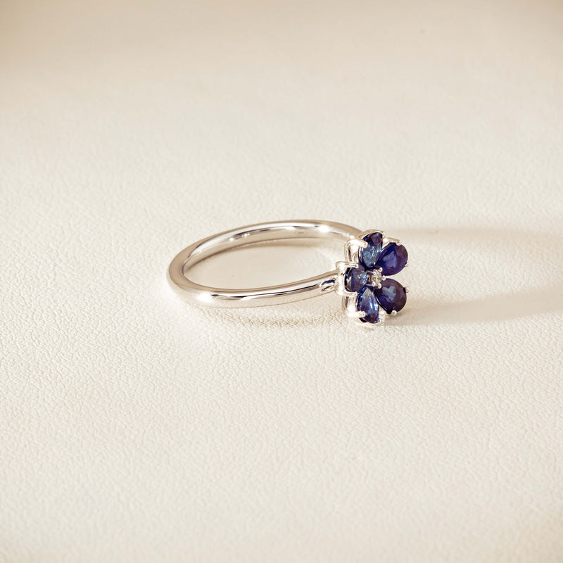 18ct White Gold Sapphire & Diamond Forget-Me-Not Ring