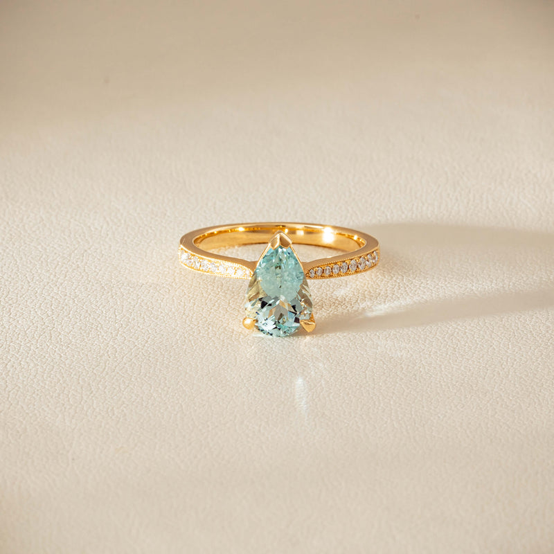 18ct Yellow Gold 1.78ct Aquamarine & Diamond Zenith Ring - Ring - Walker & Hall