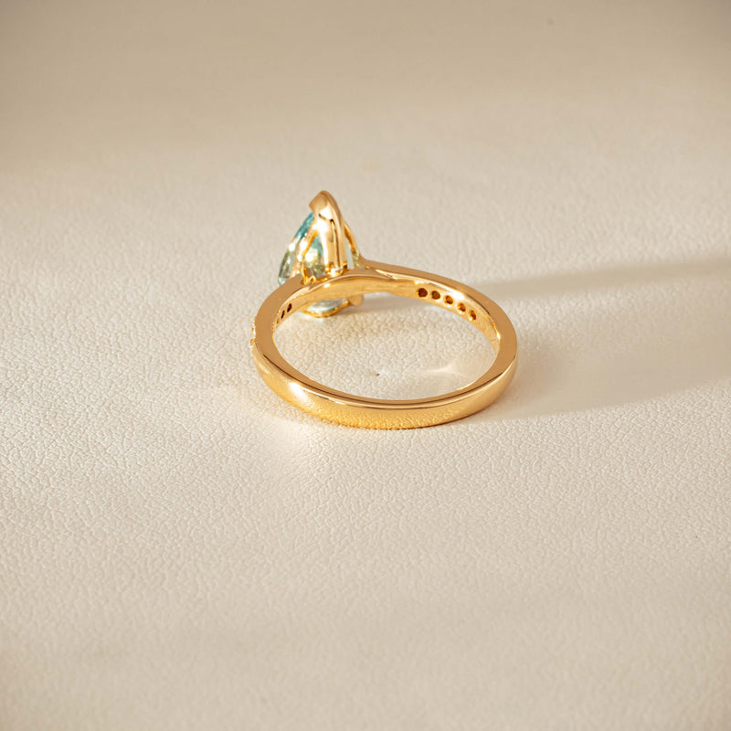 18ct Yellow Gold 1.78ct Aquamarine & Diamond Zenith Ring - Ring - Walker & Hall