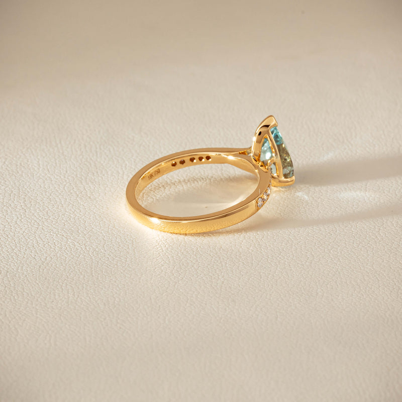 18ct Yellow Gold 1.78ct Aquamarine & Diamond Zenith Ring - Ring - Walker & Hall