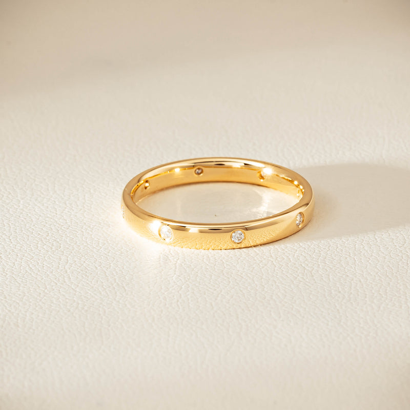 18ct Yellow Gold Diamond Lucky Band - Ring - Walker & Hall