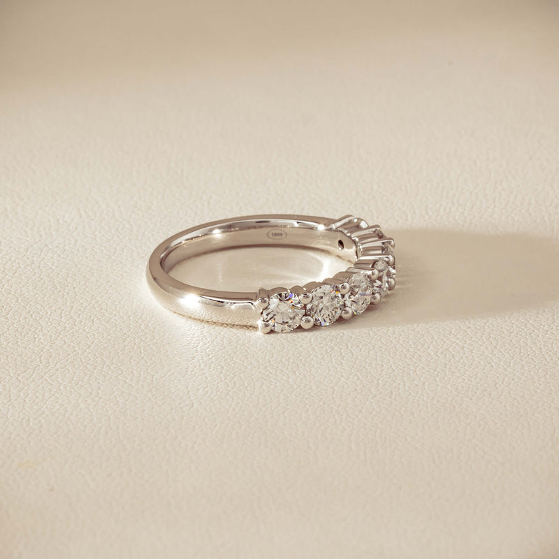 18ct White Gold 1.30ct Diamond Panorama Ring
