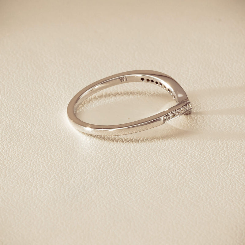 14ct White Gold Diamond Chevron Band