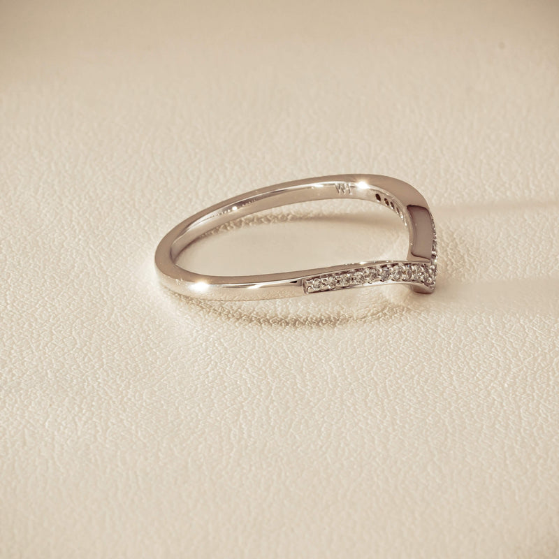 14ct White Gold Diamond Chevron Band