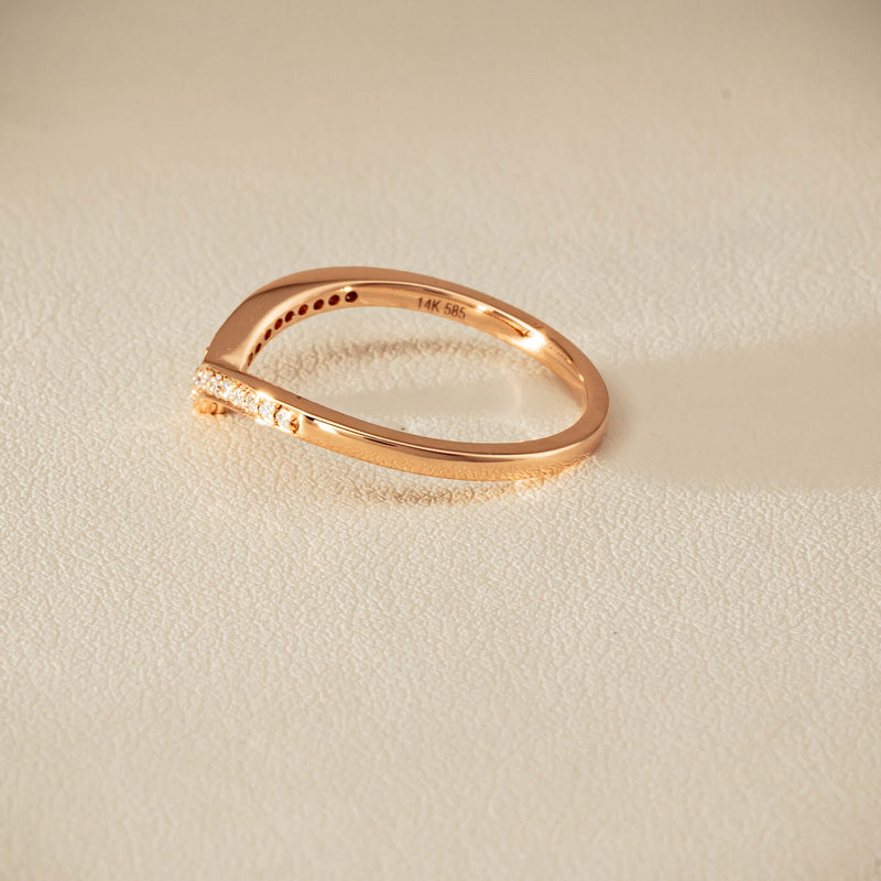 14ct Rose Gold Diamond Chevron Band
