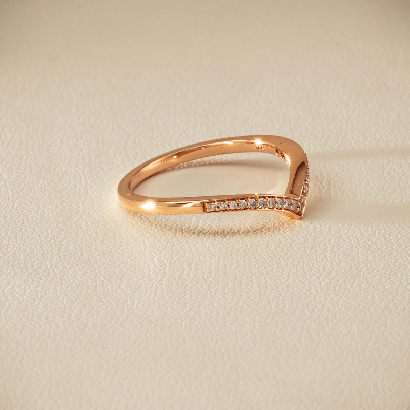 14ct Rose Gold Diamond Chevron Band