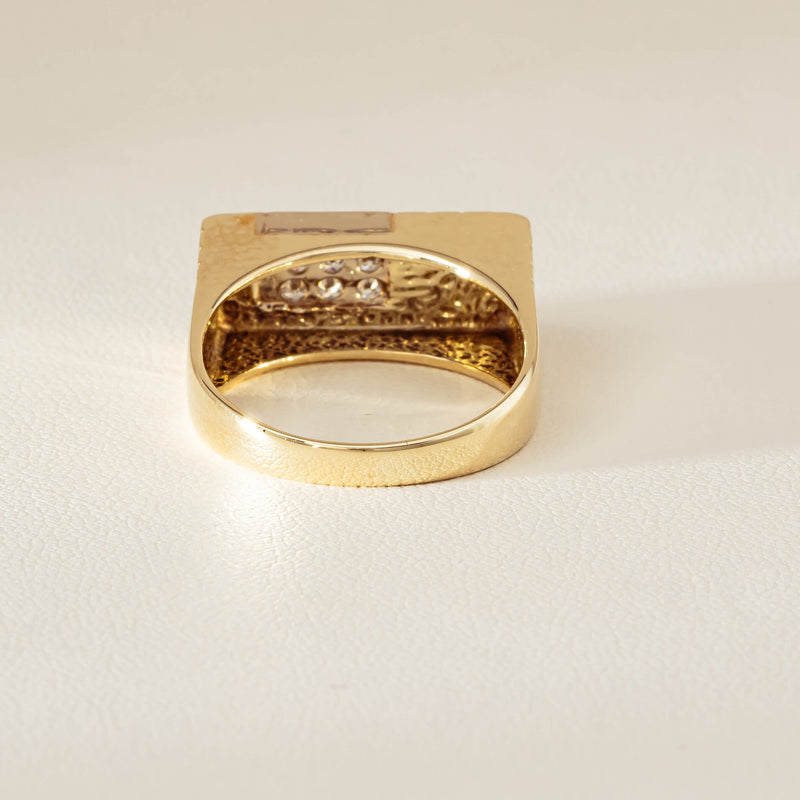 Deja Vu 14ct Yellow Gold .22ct Diamond Signet Ring