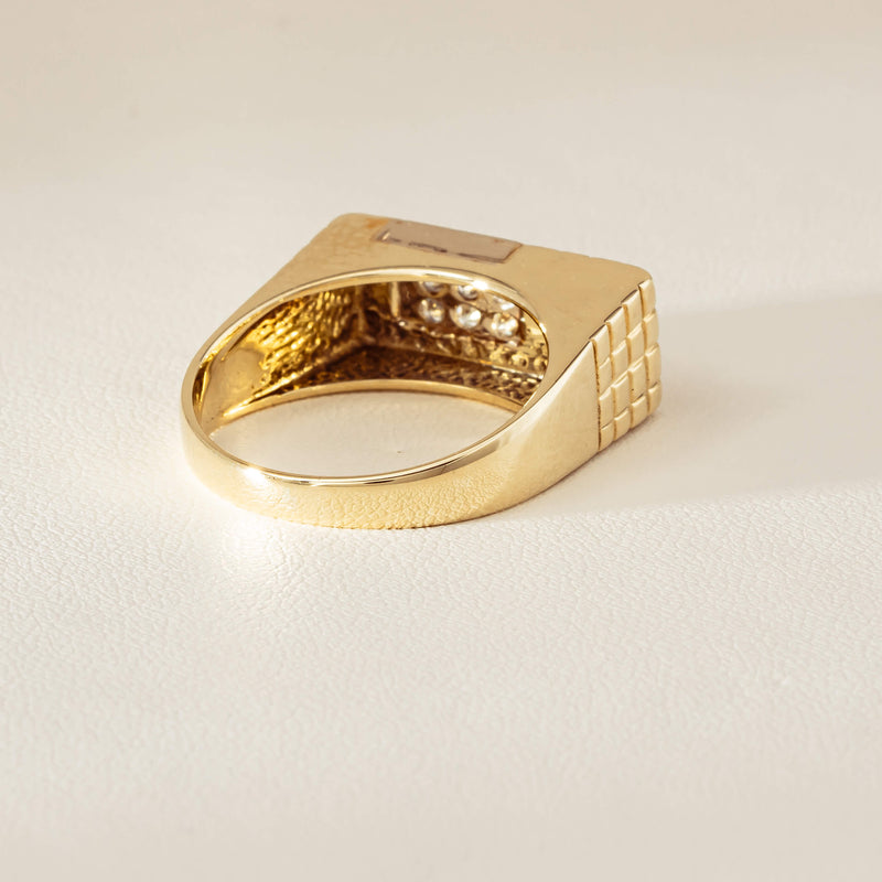 Deja Vu 14ct Yellow Gold .22ct Diamond Signet Ring