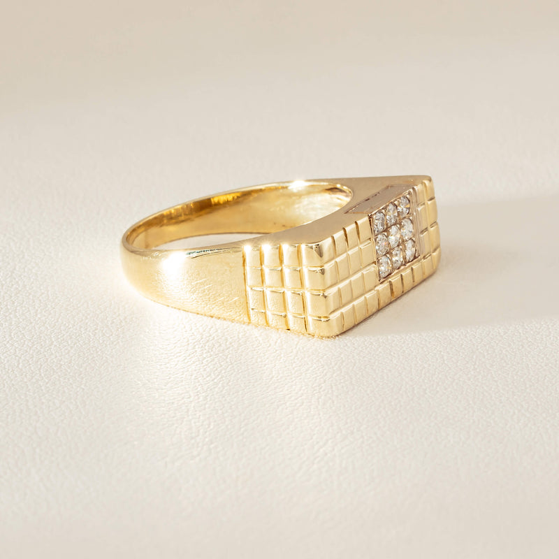 Deja Vu 14ct Yellow Gold .22ct Diamond Signet Ring