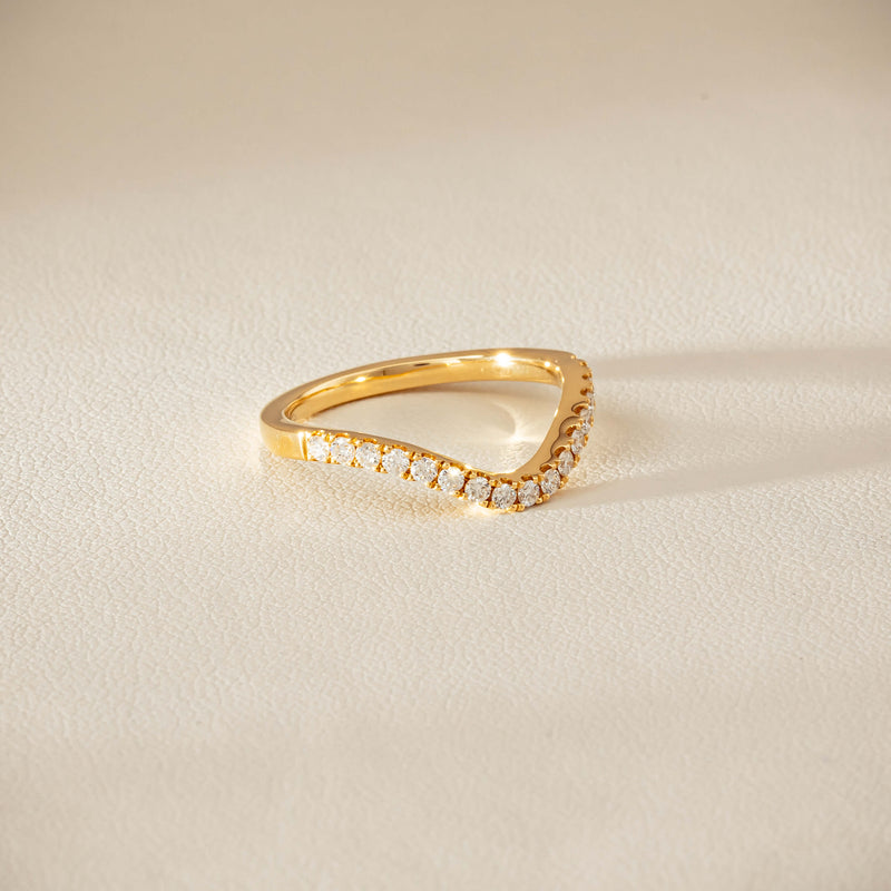 18ct Yellow Gold .30ct Diamond Curved Bella Band