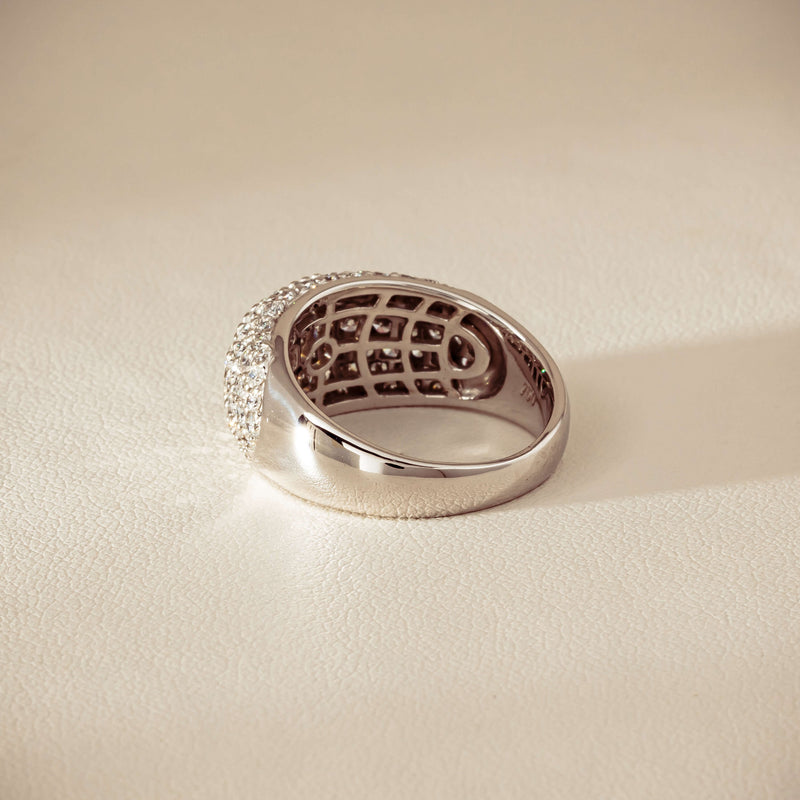 Deja Vu 18ct White Gold 2.00ct Diamond Pave Dome Ring