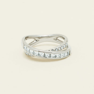 Deja Vu Platinum 1.00ct Diamond Crossover Ring