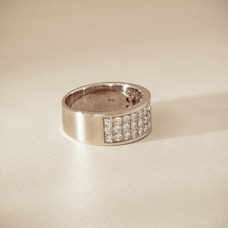 Deja Vu 18ct White Gold 1.75ct Diamond Pave-Set Ring