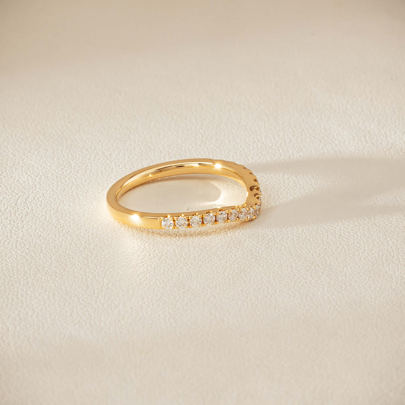 18ct Yellow Gold .30ct Diamond-Set Curved Band