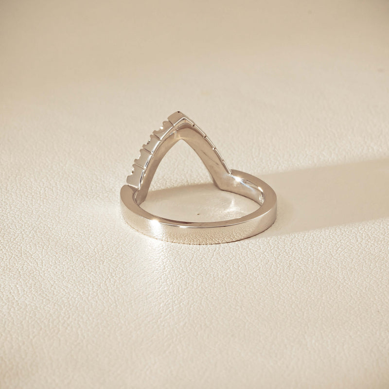 Deja Vu 18ct White Gold .27ct Diamond V-Shaped Band - Ring - Walker & Hall