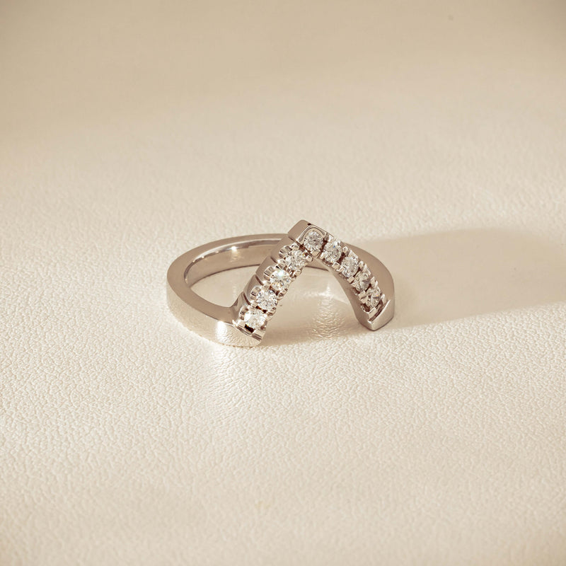 Deja Vu 18ct White Gold .27ct Diamond V-Shaped Band - Ring - Walker & Hall