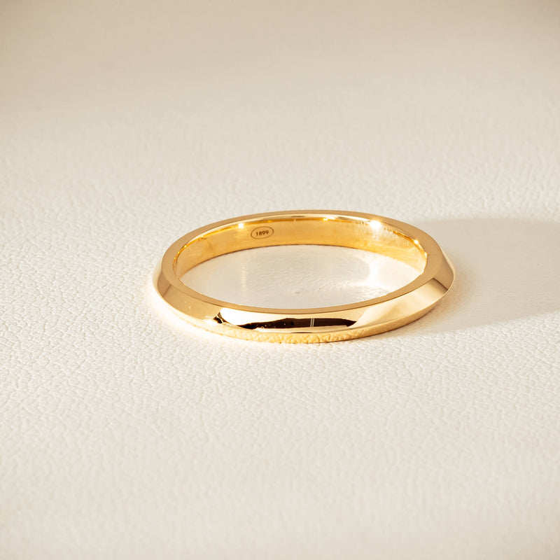18ct Yellow Gold Venetian Band - Ring - Walker & Hall