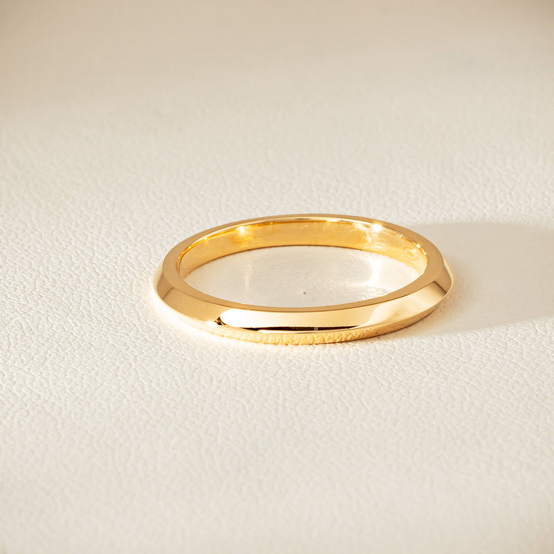 18ct Yellow Gold Venetian Band - Ring - Walker & Hall