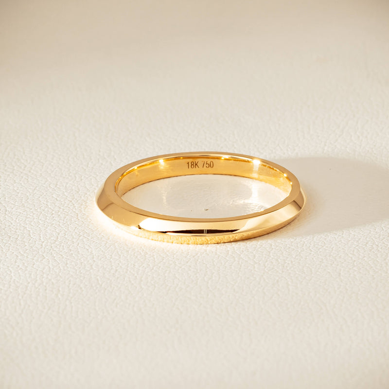 18ct Yellow Gold Venetian Band - Ring - Walker & Hall