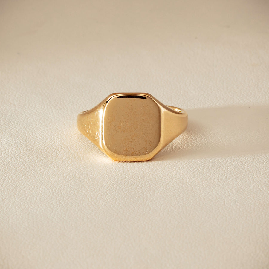 Deja Vu 9ct Yellow Gold Rectangular Signet Ring - Ring - Walker & Hall