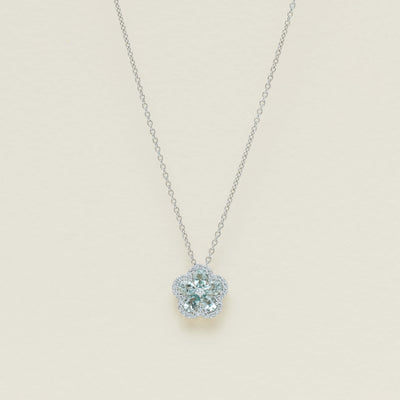 18ct Gold .66ct Aquamarine Forget-Me-Not Flower Pendant