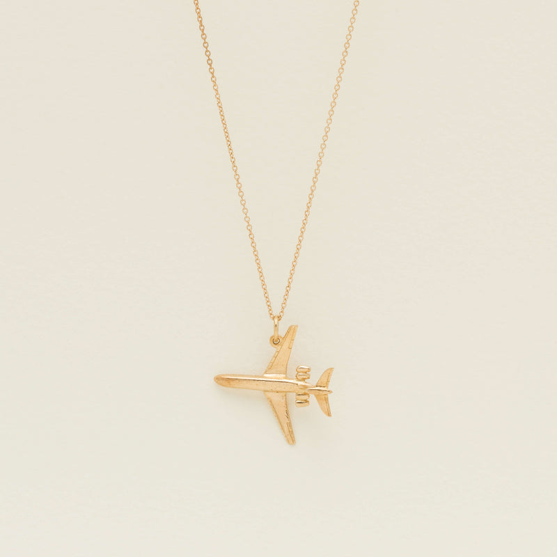 Deja Vu 9ct Yellow Gold Airplane Charm Pendant