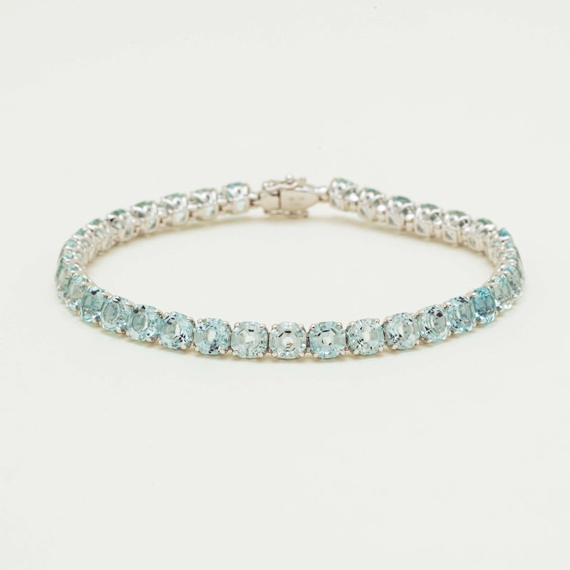 18ct White Gold 19.01ct Aquamarine Octavia Tennis Bracelet - Bracelet - Walker & Hall