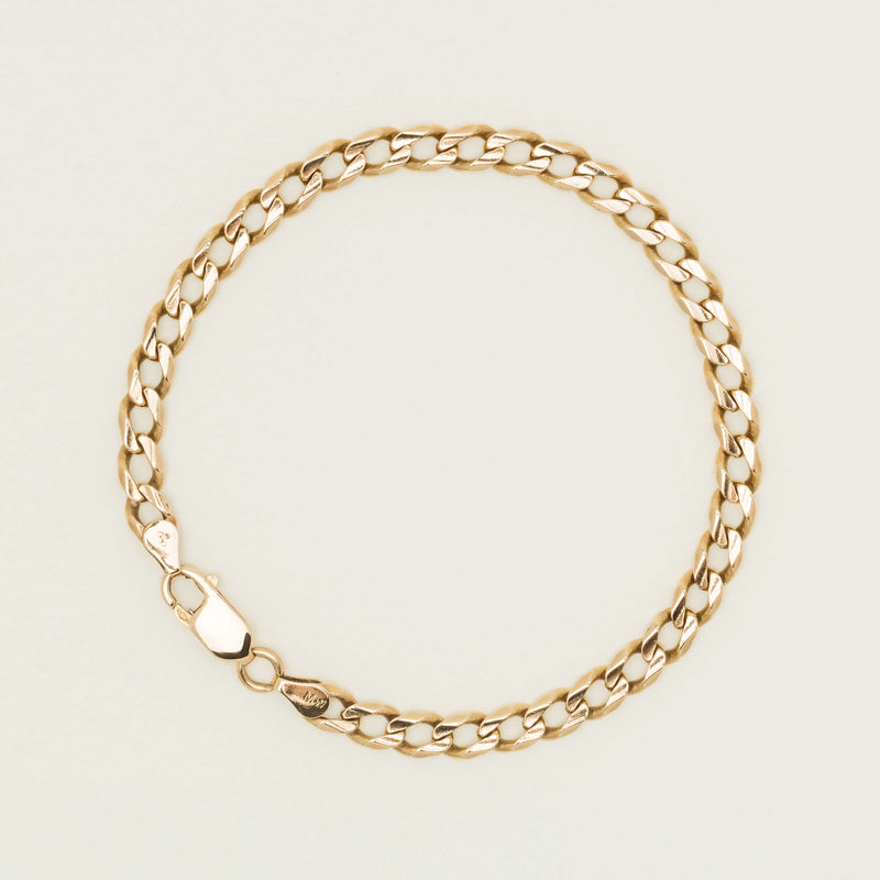 Deja Vu 9ct Yellow Gold Flat Curb Link Bracelet 20.5cm - Bracelet - Walker & Hall