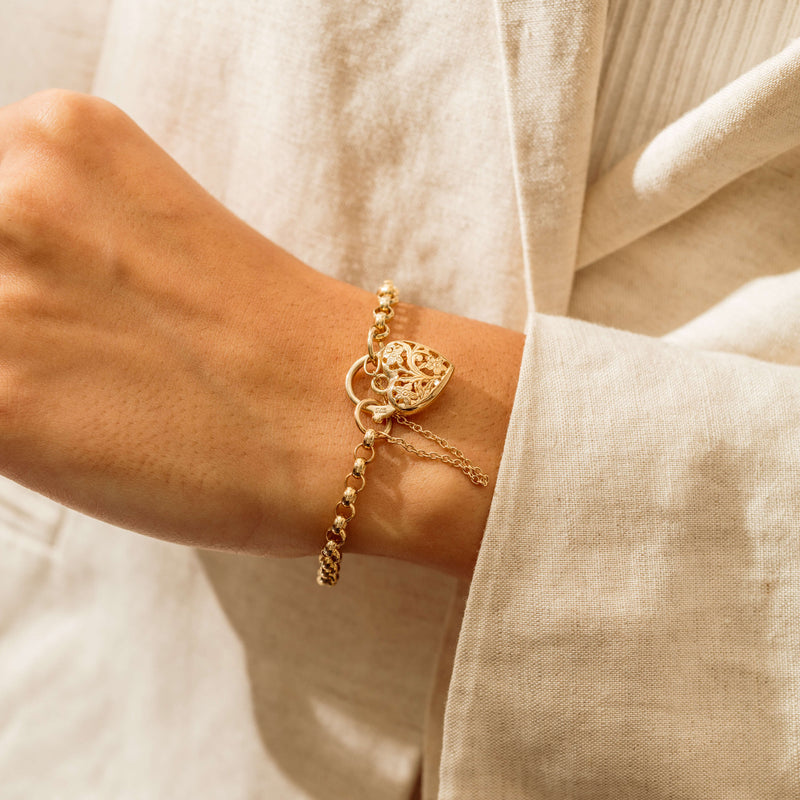 Deja Vu 9ct Yellow Gold Belcher Bracelet With Filigree Heart Padlock - Bracelet - Walker & Hall