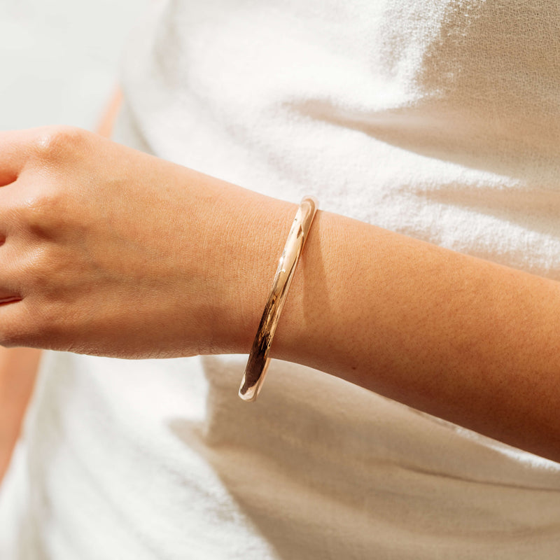 Deja Vu 9ct Rose Gold Hollow Bangle - 66mm - Bracelet - Walker & Hall