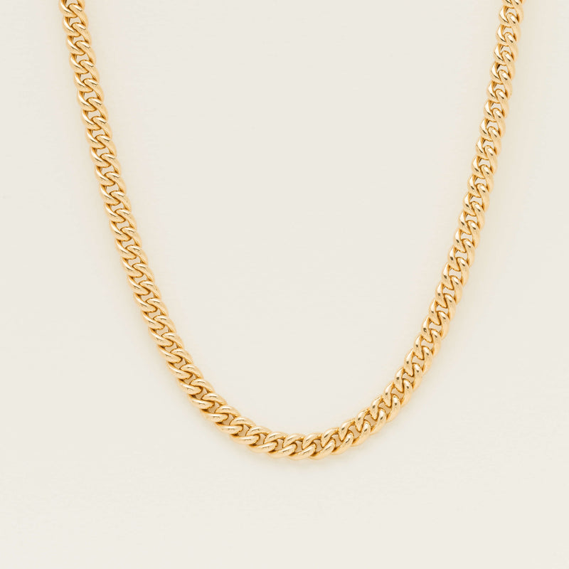 Deja Vu 9ct Yellow Gold Hollow Rounded Curb Necklace - Necklace - Walker & Hall