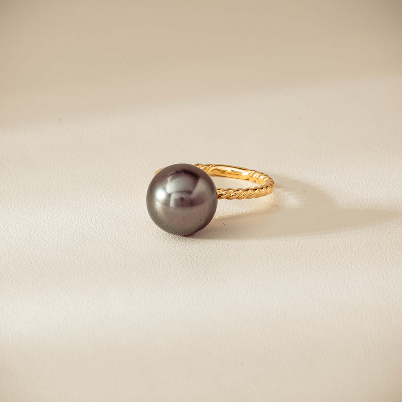 18ct Yellow Gold 12mm Black Pearl Twine Ring - Ring - Walker & Hall