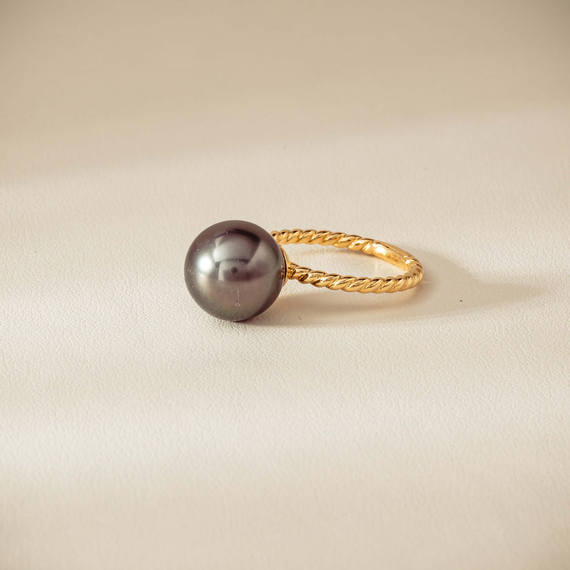 18ct Yellow Gold 12mm Black Pearl Twine Ring - Ring - Walker & Hall