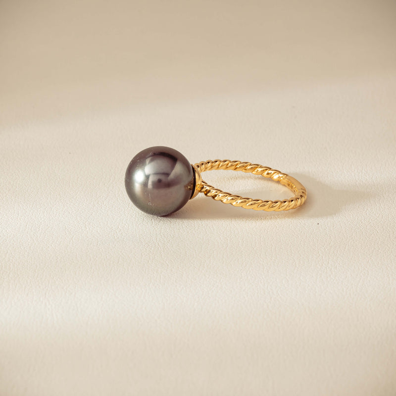 18ct Yellow Gold 12mm Black Pearl Twine Ring - Ring - Walker & Hall