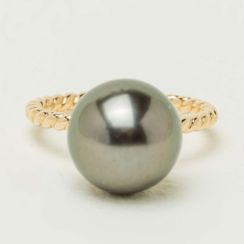 18ct Yellow Gold 12mm Black Pearl Twine Ring - Ring - Walker & Hall