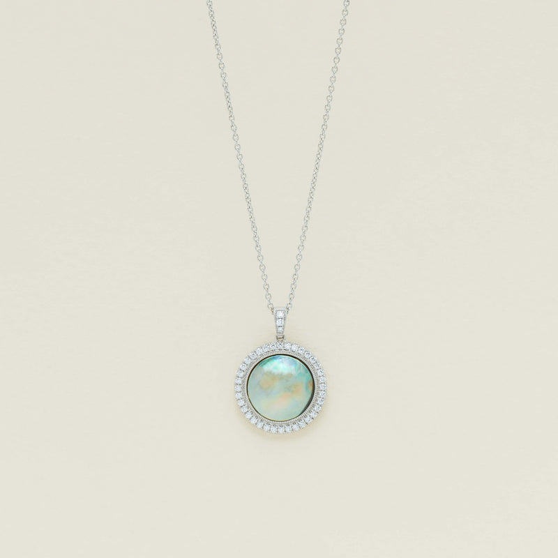 18ct White Gold 12mm Paua Pearl Daisy Pendant