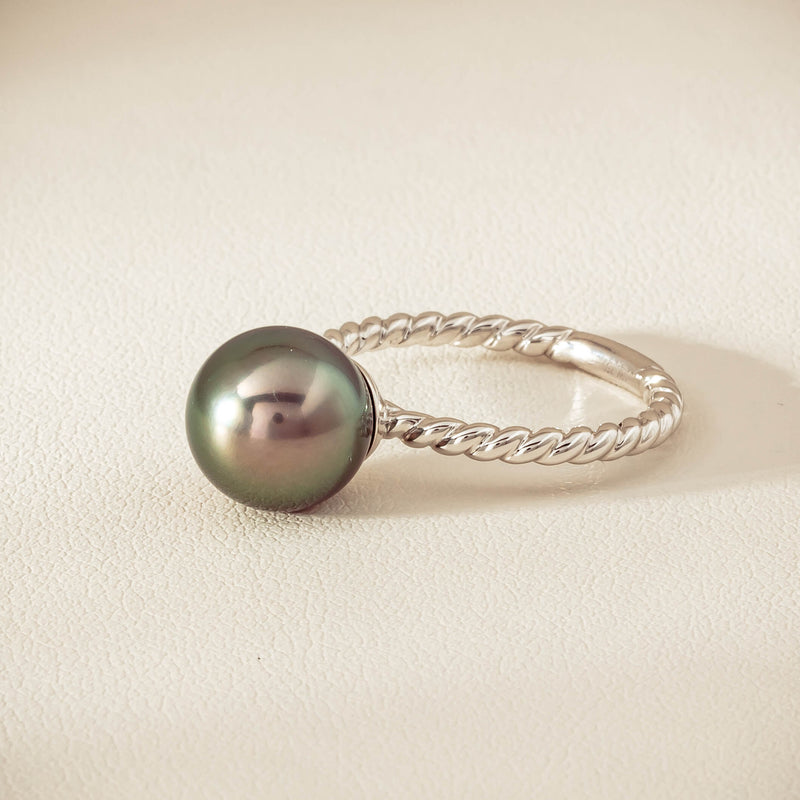18ct White Gold 10mm Black Pearl Twine Ring - Ring - Walker & Hall