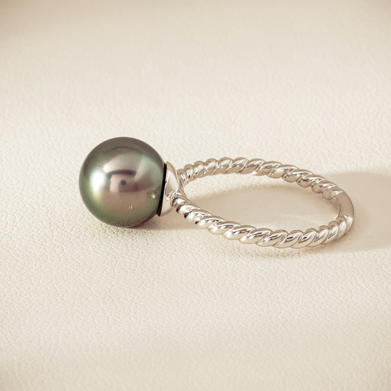 18ct White Gold 10mm Black Pearl Twine Ring - Ring - Walker & Hall