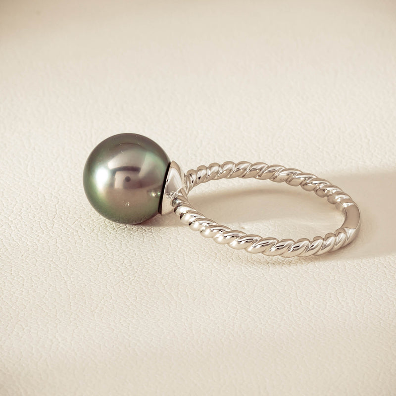 18ct White Gold 10mm Black Pearl Twine Ring - Ring - Walker & Hall